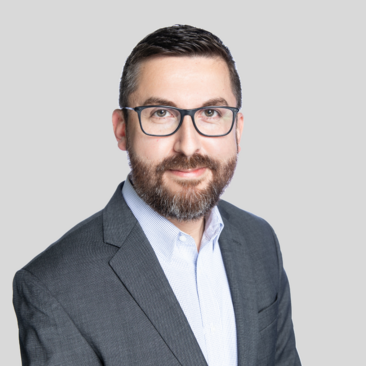 Headshot of Richard J. Luna